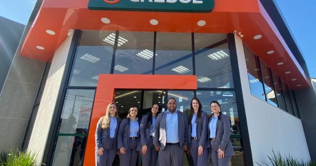 Equipe da agencia de relacionamento Cresol em Catanduvas (PR)