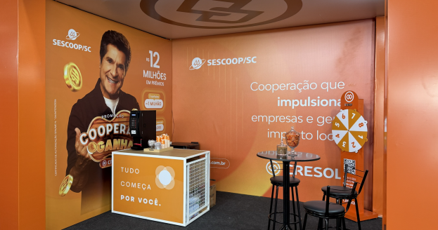 Cresol recebeu no estande visitantes da ExpoCampos