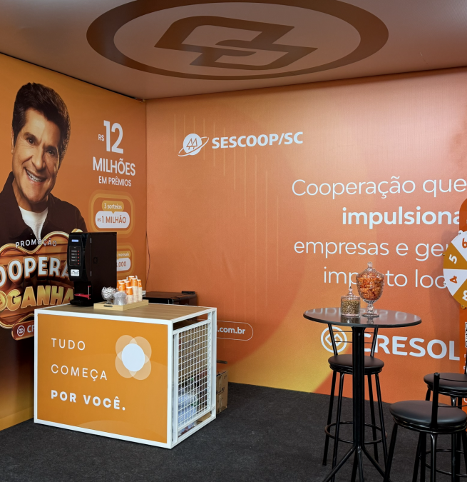 Cresol recebeu no estande visitantes da ExpoCampos