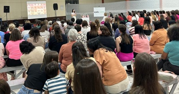 Evento Outubro Rosa Cresol Interação