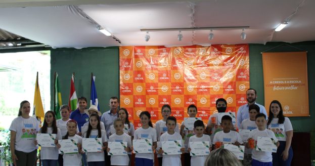 Formandos da Escola Frei Crispim