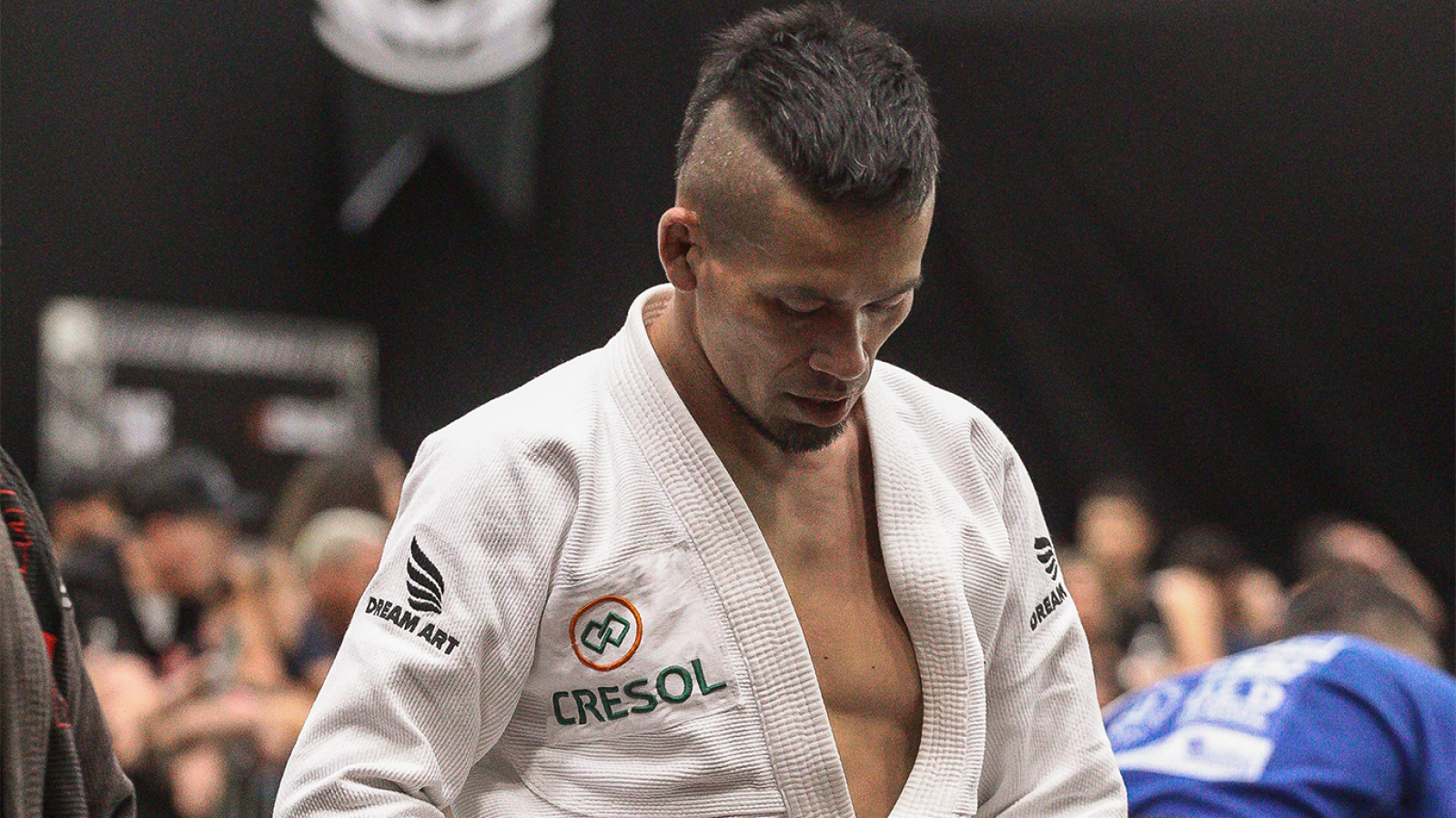Ganhador do titulo mundial Jiu-Jitsu patrocinio Cresol