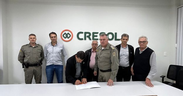 Momento do repasse da Cresol ao CONSEPRO (2)