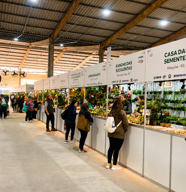 Produtos da Agroindústria Hermes estão entre as opções apresentadas por cooperados da Cresol na Expointer.