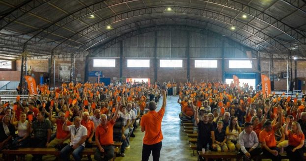 Assembleia Geral Cresol Raiz 2025 com mais de mil participantes em Frederico Westplhalen