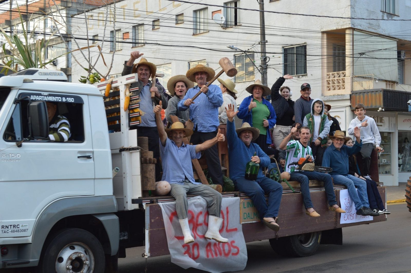 Festa é aberta à comunidade e tem incentivo da Cresol