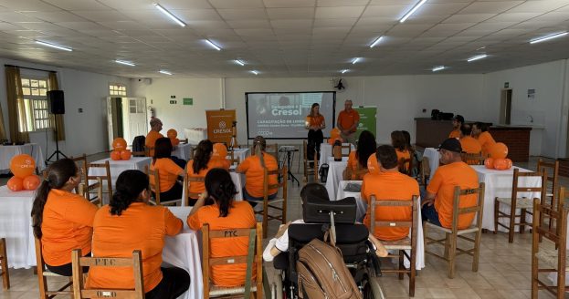 Evento de formação de embaixadores da Cresol Centro Serra realizado no Pinheiro Tênis Clube em Curitibanos