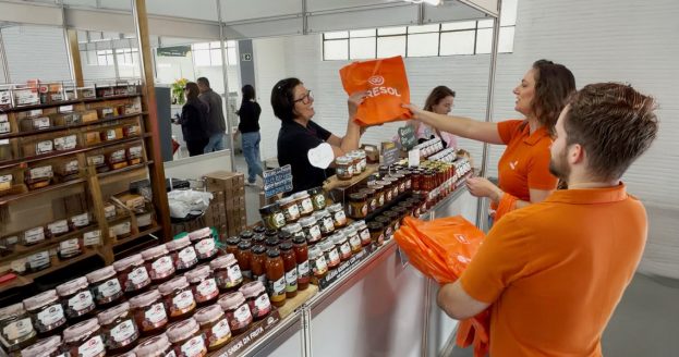 pavilhao-cresol-Espaço- mostra-a-força-das- agroindústrias-familiares
