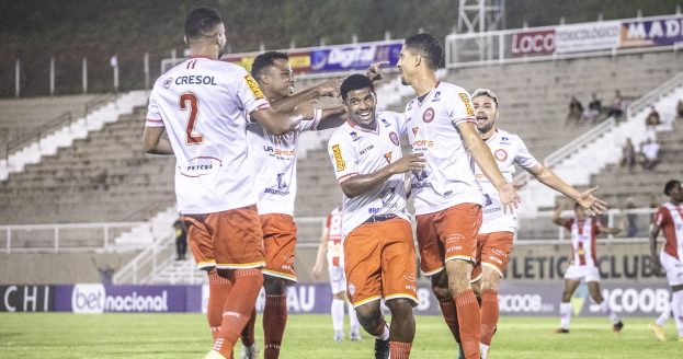 Cresol tem o esporte como uma das frentes para cooperar com a sociedade